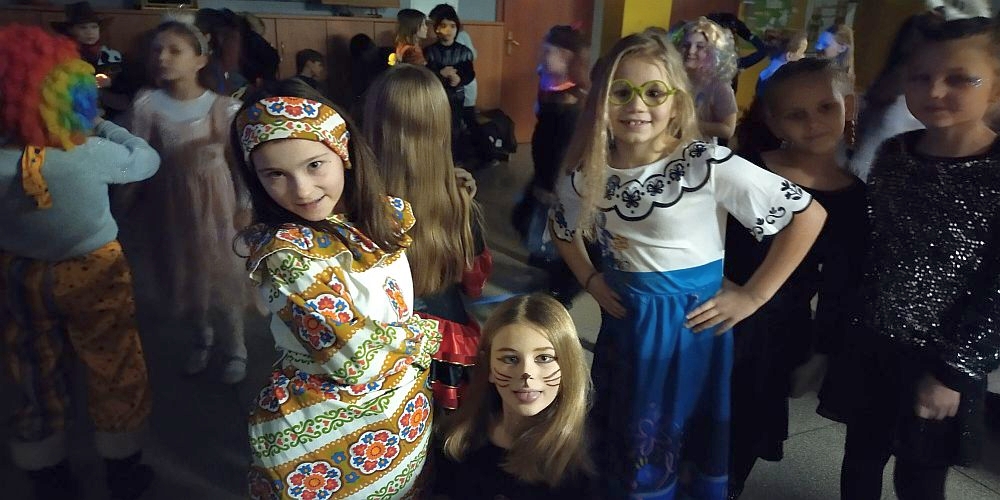 Szkoła Podstawowa nr 90 - bal karnawałowy