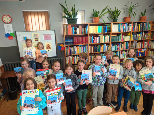 Szkoła Podstawowa nr 90 - konkurs w bibliotece